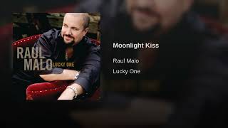 Moonlight Kiss