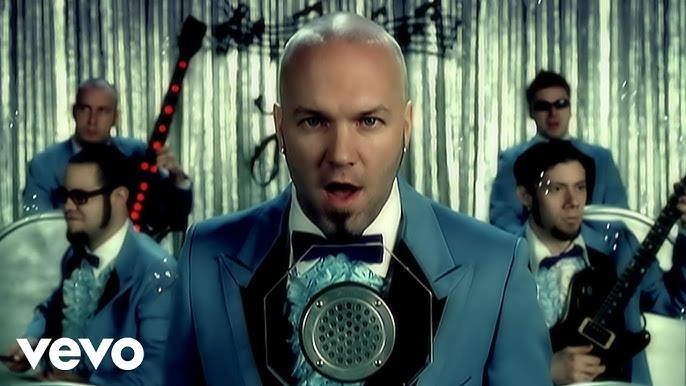 Limp Bizkit - Rollin' (Air Raid Vehicle) - YouTube