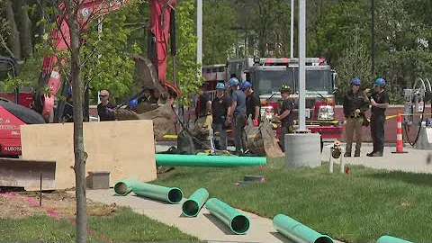 Officials confirm 21-year-old man dead after trench collapse in Noblesville