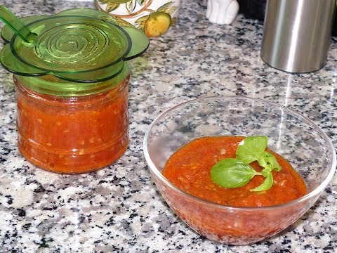 Video: Salsa De Tomate Fresco Con Ajo Verde