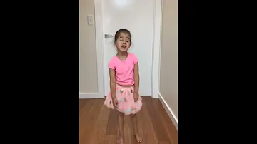 البنت و بوها تبهليل 