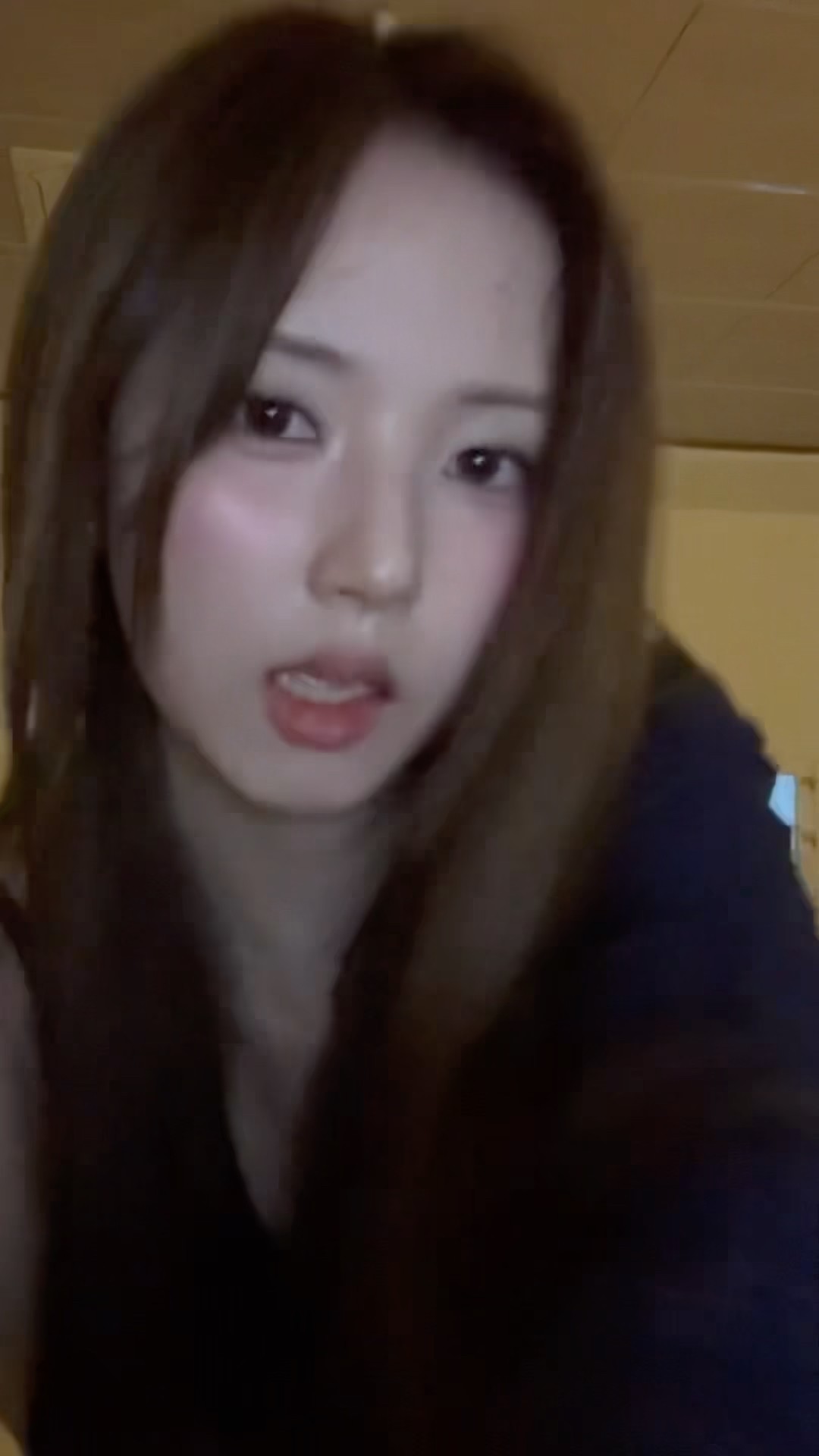 🐻💫 #tripleS #트리플에스 #JiWoo #지우 - YouTube