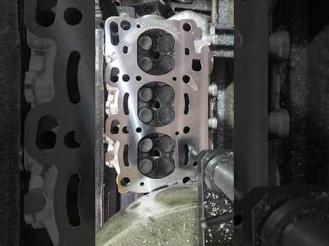 Resurfacing Mini truck head #engine #repair #minitruck #mitsubishi