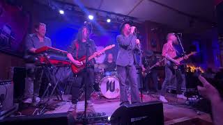 Video thumbnail of "HELLSINGLAND UNDERGROUND "Time is elastic" live Rock and Blues Zaragoza 12/4/2023"