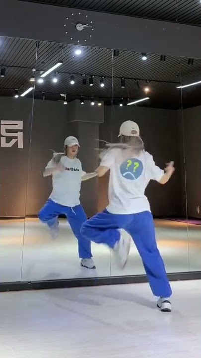 Baby Don't Stop Dance Mirror #babydontstop #nctu #taeyong #ten #dancecover #dancemirrored