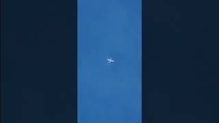 spotting a bombardier global G600 flying over my house at 45,000FT (N721MS)#planespotting#aviation(: