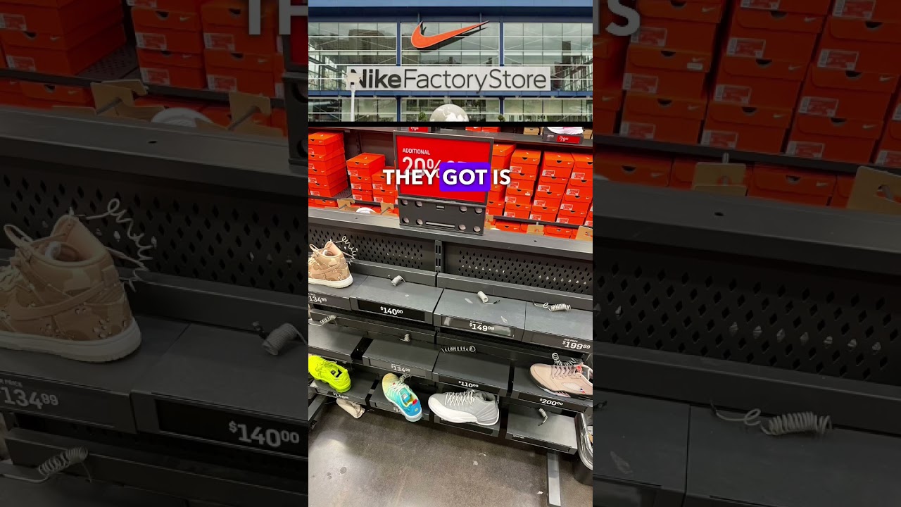 Score BIG Deals at Nike Outlet - Dunk Sneaker Pick Up!