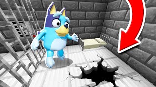 BLUEY ESCAPA DE LA PRISIÓN EN MINECRAFT 😱