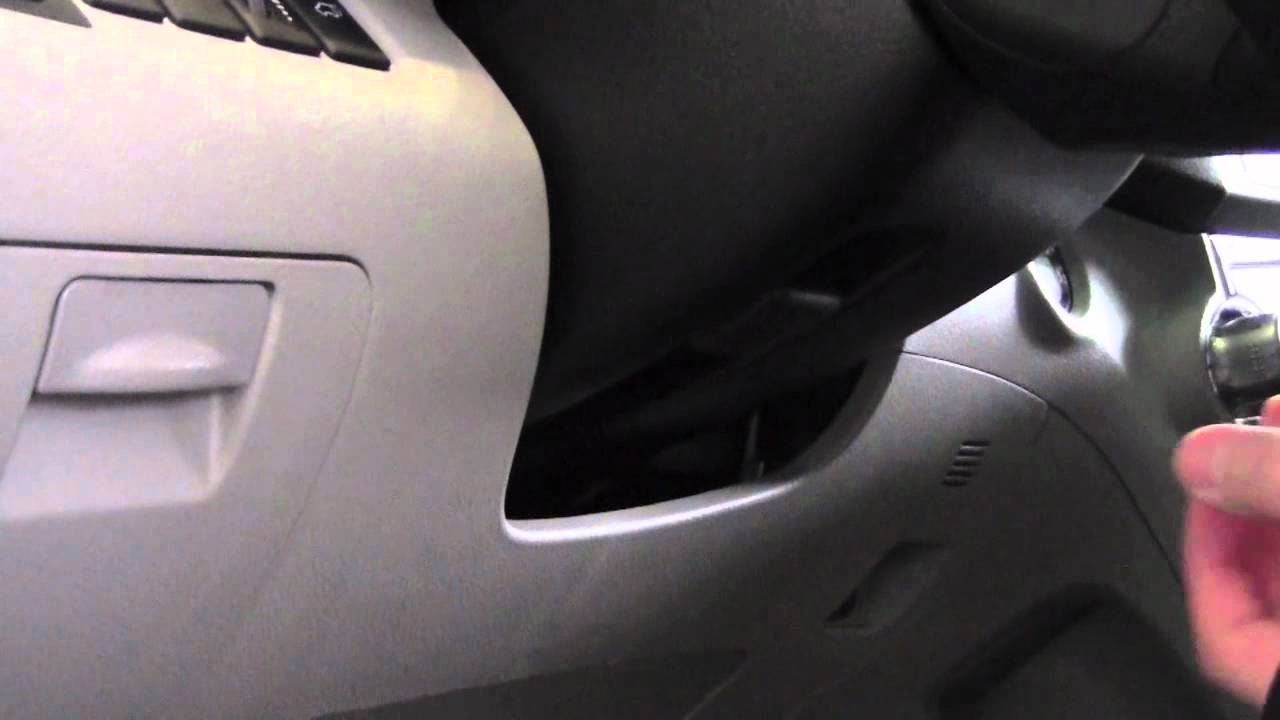 2012 Toyota Highlander Tilt and Telescope Steering Wheel How To