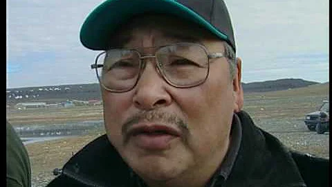 04 11 TAMAPTA 2004 Oceans Day in Ulukhaktok