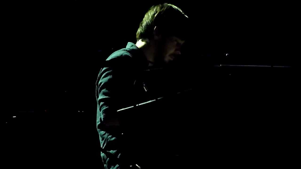 Linkin Park - Iridescent  (Live at London O2 Arena) 11.11.10