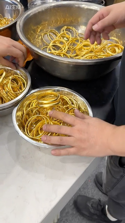 The transformation from gold jewelry to gold bars. #goldfactory #gold