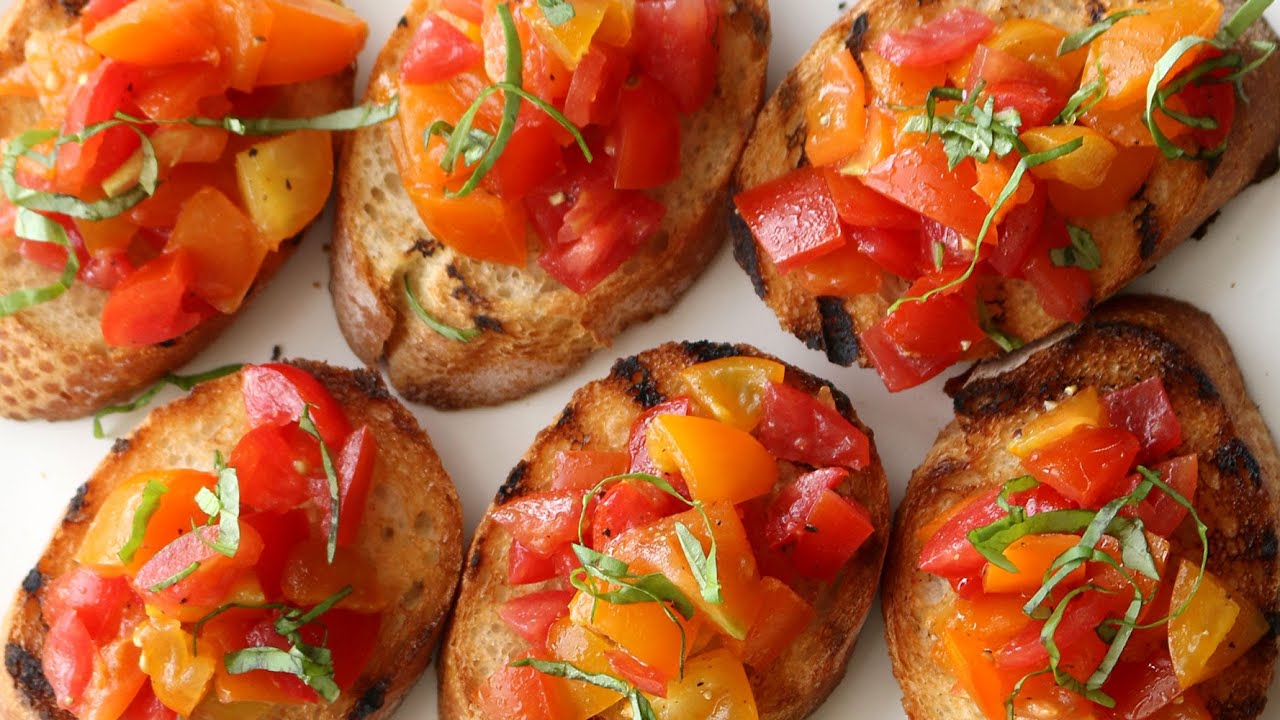 ⁣파티에 어울리는 핑거푸드! 토마토 브루스케타 : Tomato Bruschetta [우리의식탁]