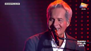 Video thumbnail of "Gli anni più belli - Claudio Baglioni - Radio Italia Live 04/11/2022"