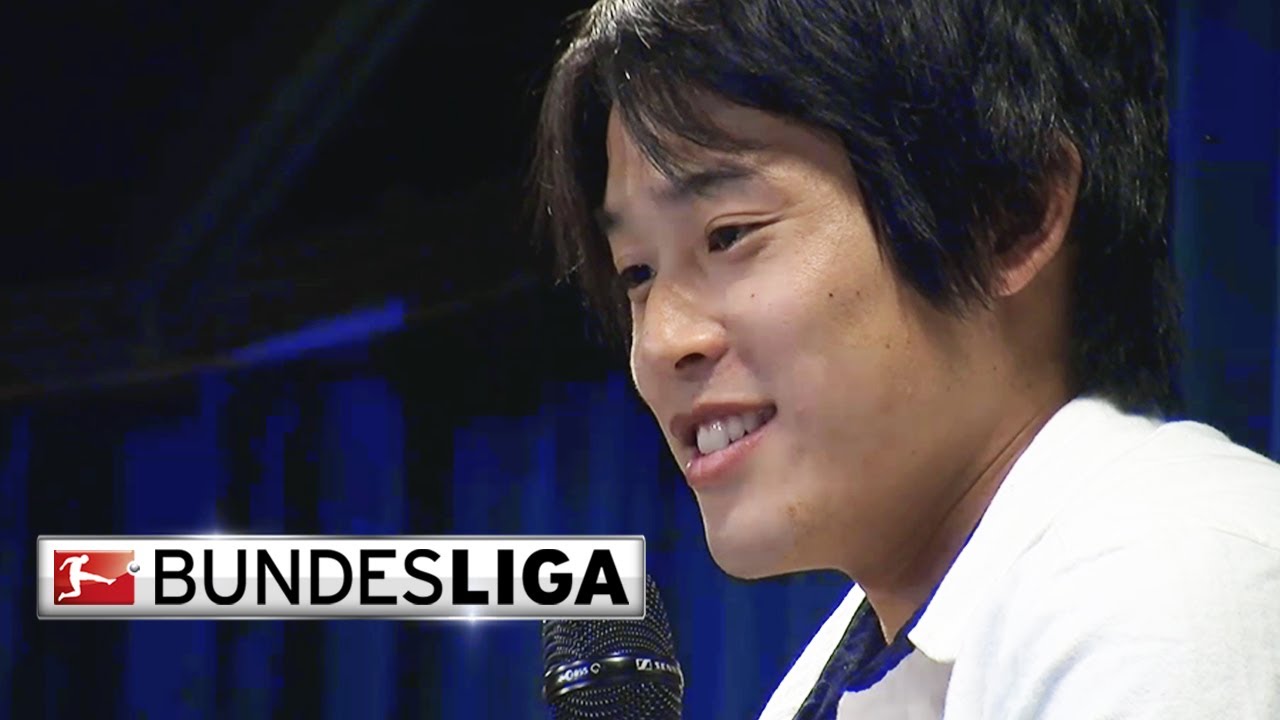 衝撃サッカー動画 ドイツで大きく成長した日本代表の右サイドバック 内田篤人 がどんな選手か一発でわかる動画がコレだ ロケットニュース24 衝撃サッカー動画 ドイツで大きく成長した日本代表の右サイドバック 内田篤人 がどんな選手か一発でわかる動画がコレだ ロケットニュース24