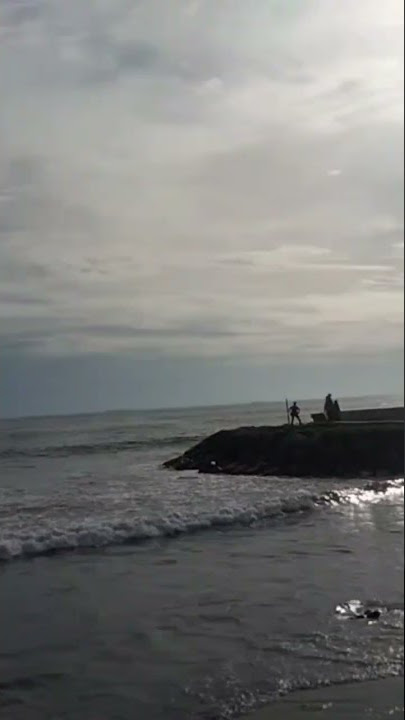 keindahan pantai Padang. #pantaipadang #wisataalam #tempatwisata