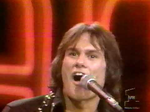 K C The Sunshine Band Live Video Clip That S The Way I Like It Lyrics Youtube