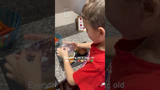 What my 6 year old eats in a day 🍓🧇🍳 #food