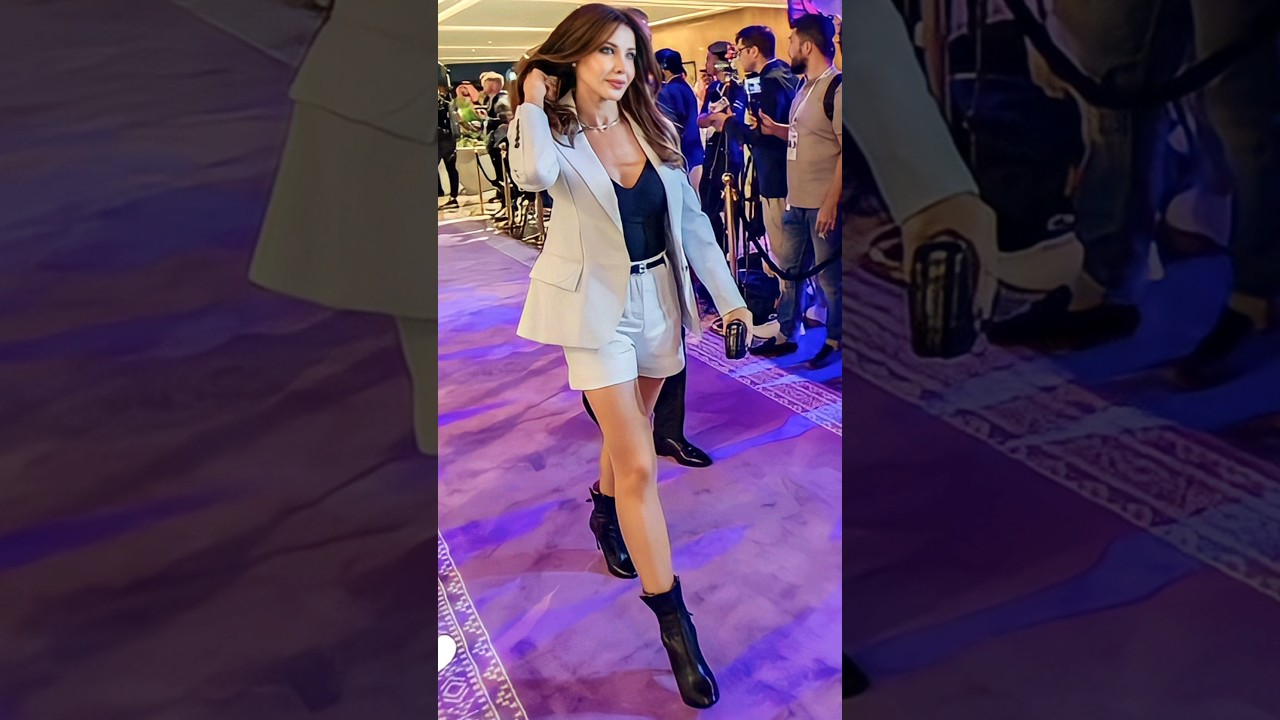 ببدلة شورت مثيرة نانسى عجرم تستعرض جمالها وأنوثتها فى احدث ظهور من السعودية