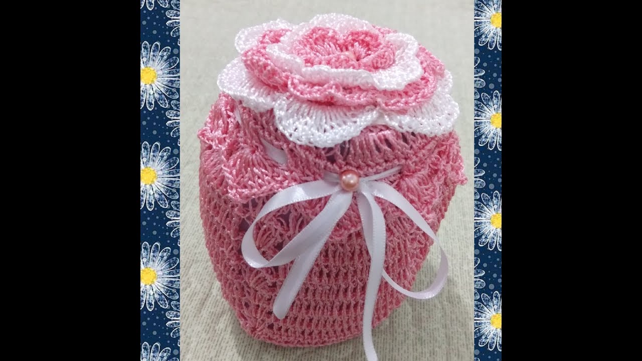 Cofrinho confeccionado em crochê