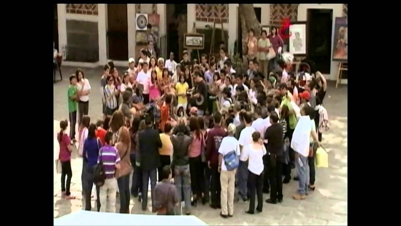 Danna Paola Cantando a Capela en Puebla Mexico Suena (Acustico) P2