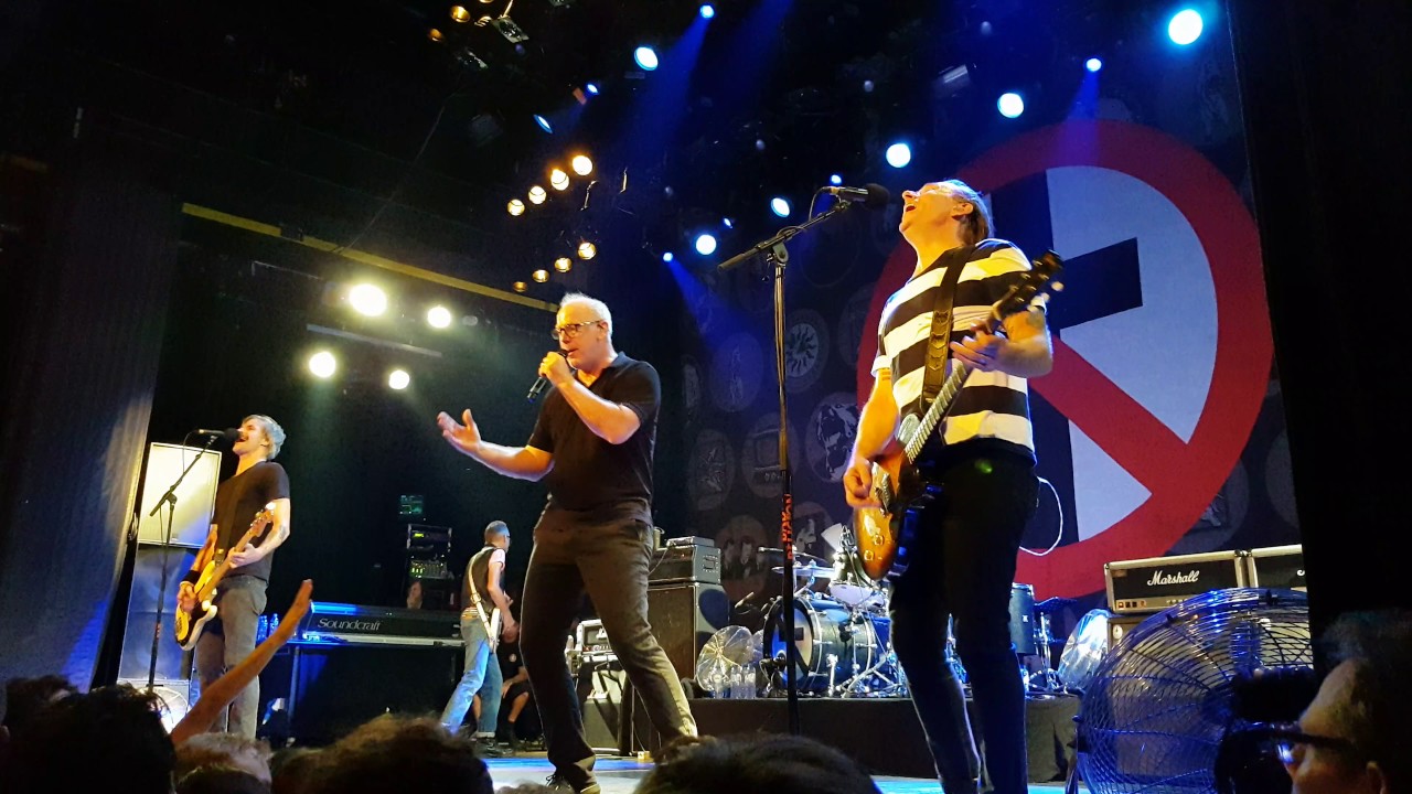Bad Religion - We're only gonna die + Sanity (live in Amsterdam 2017)