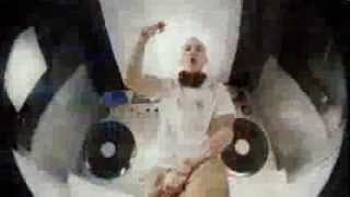 Eminem - Berzerk (Music Video Trailer) \\