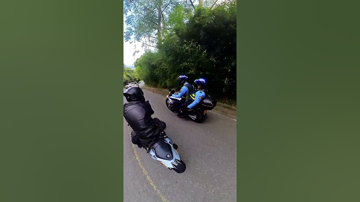 100% proven method 👮‍♂️🤙🏻 #motorcycles #sportbikes #police #s1000rr #bikers #motorcycle
