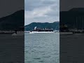 艦船めぐりの船と並走する、長距離フェリー、シーパセオ。