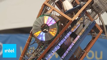 Intel® Edison Technology & Electric Giraffe at Maker Faire NYC | Intel