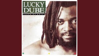 Video thumbnail of "Lucky Dube - It's Not Easy"