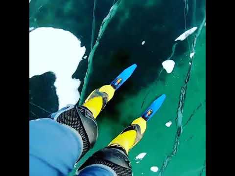 صوت تشقق الجليد في بحيرة بايكال اعمق بحيرة في العالم 