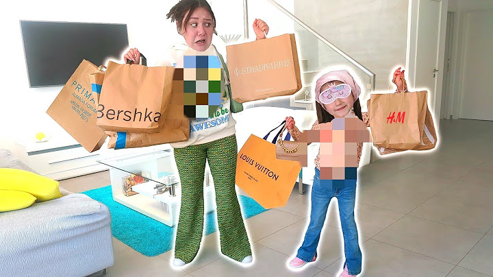 Blindfolded Outfit Shopping With My Little Sister