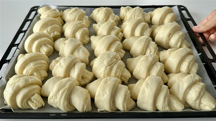 I found the new and easiest way to make croissants! Everyone should know this secret.