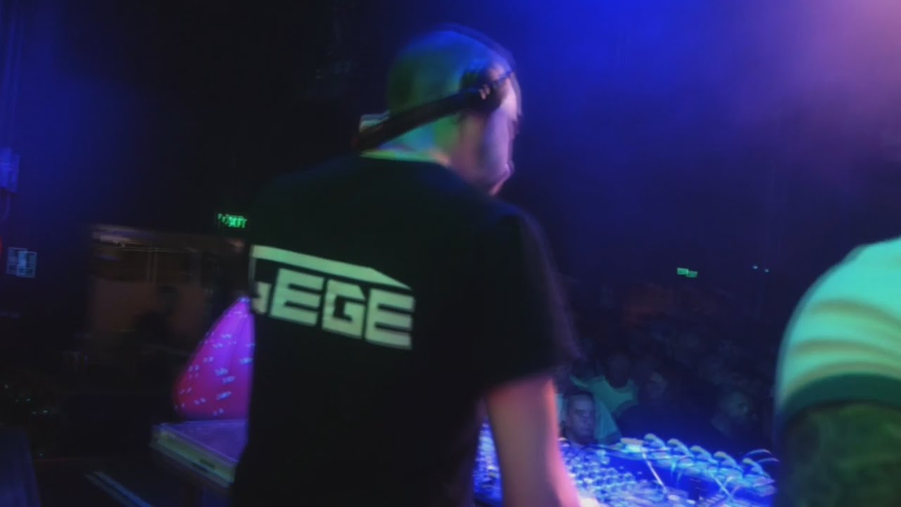 Gege x Stechwave - Dragon (Original Mix) adlı videoyu YouTube'da izle Gege x Stechwave - Dragon (Original Mix) adlı videoyu YouTube'da izle