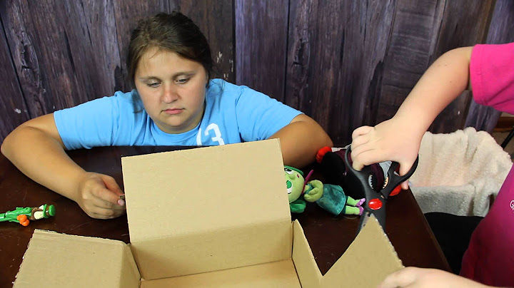 Maevanator's latest video:  a review of Anger and Disgust plush dolls