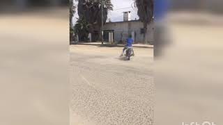 Wheelie Honda Cargo 150 Stunt