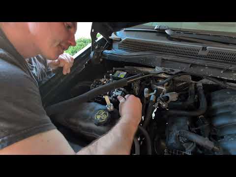 Battery Distribution Engine Compartment Fuse Block