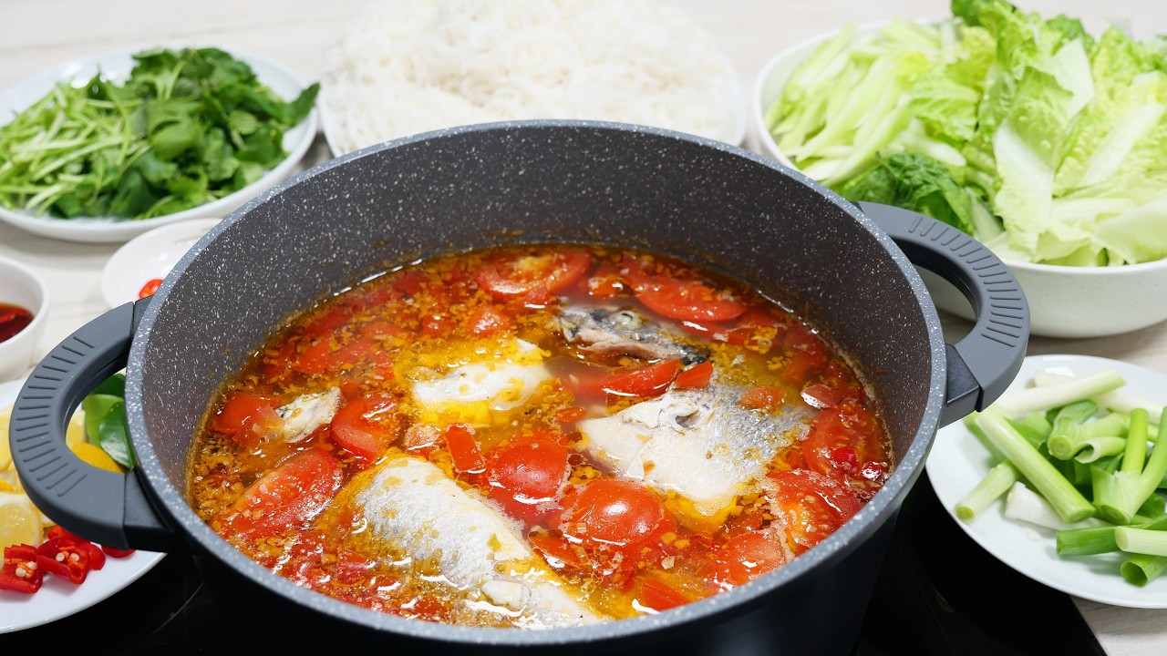 Ngán Thịt Sau Tết? Bún Cá - Lẩu Cá Chua Thanh Lên Ngôi! by Vanh Khuyen