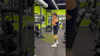 Un Calistenico Per La Prima Volta In Palestra A Far Gambe