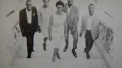 "Praise God (The Doxology)" (1968)- The Roberta Ma...