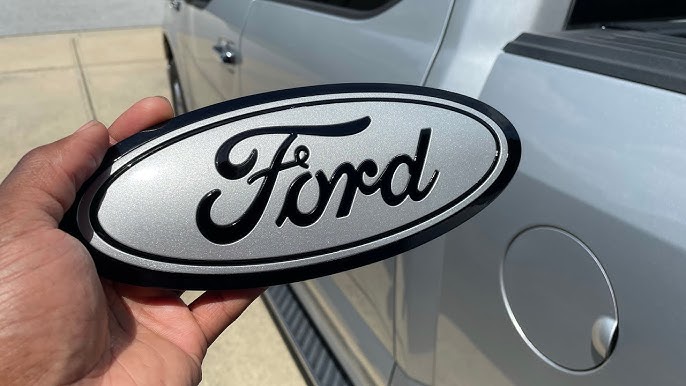 How to REPLACE a FADED FORD EMBLEM (front grill) 