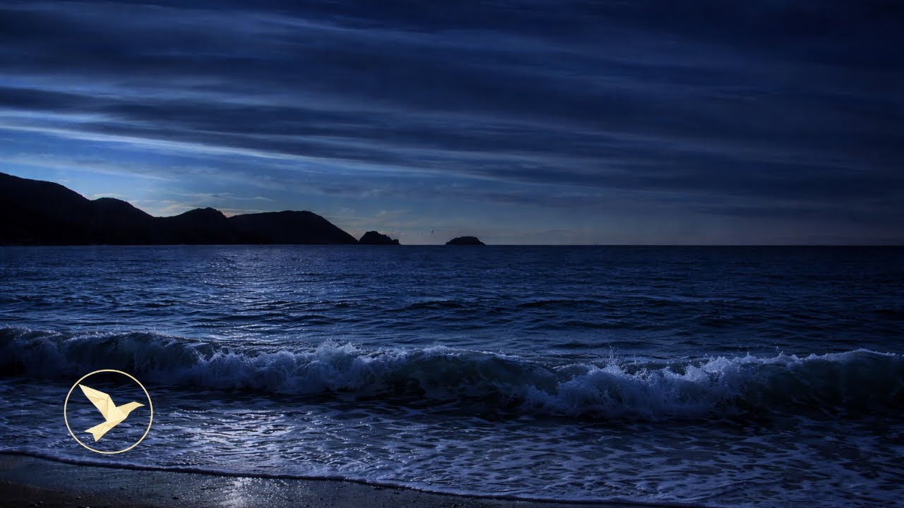 🌊 OCEAN WAVES FOR DEEP NIGHT SLEEP ▶ 9 HOURS OF CALM SEA 😴🌙