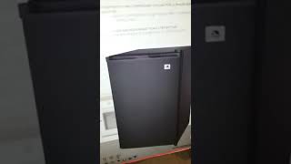 IGLOO REFRIGERATOR 4.5 CUBIC FEET