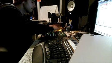 "Testing Lu" 2013 live jam play through ableton/apc40/mpd26