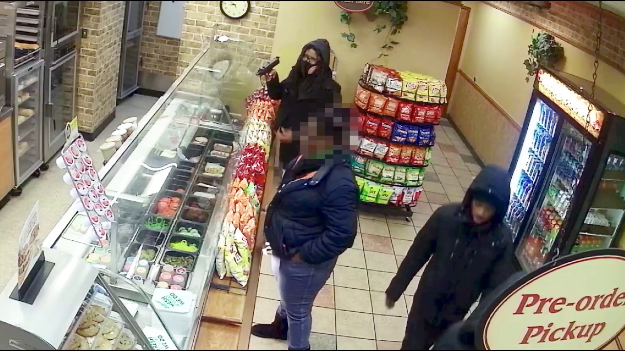 Persons of Interest in Armed Robbery, 2800 b/o Alabama Ave, SE, on January 4, 2017 alabama avenue music