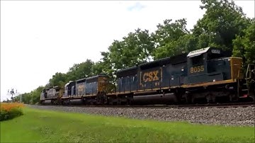 2 SD40 2s Trail on CSX Manifest