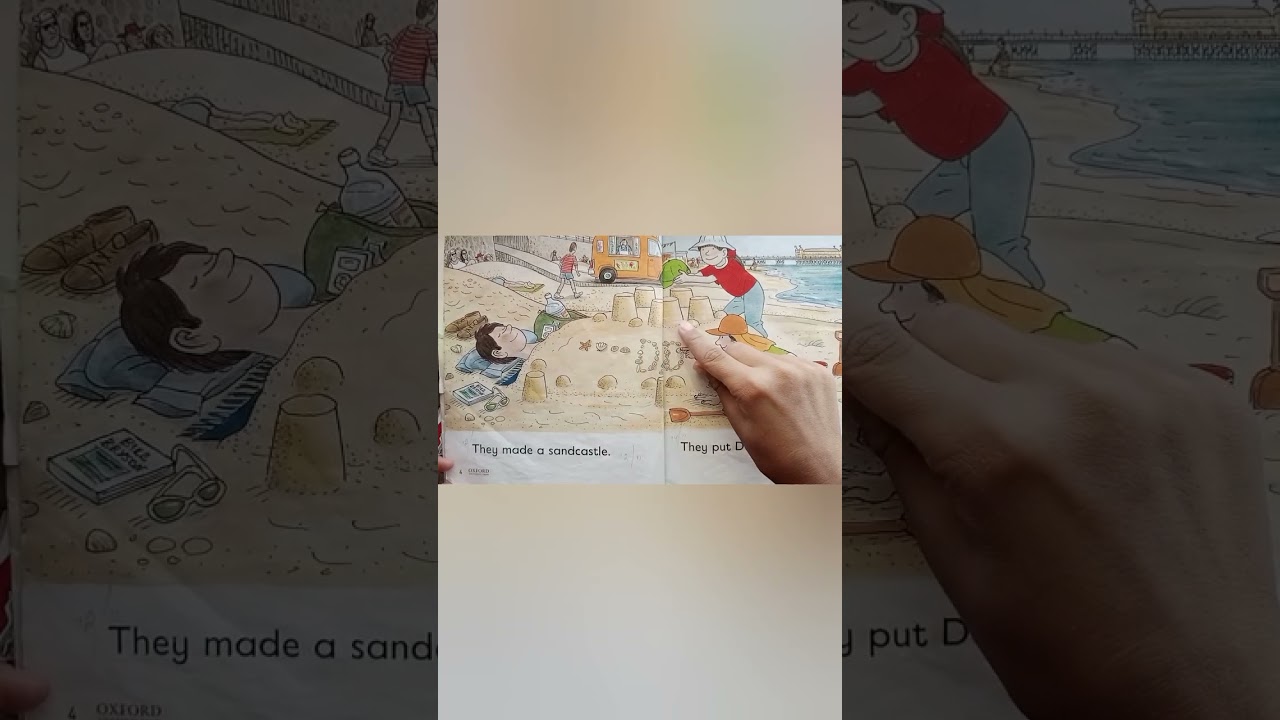On the sand|Oxford reading tree|Dad plays a trick on Biff and Chip|