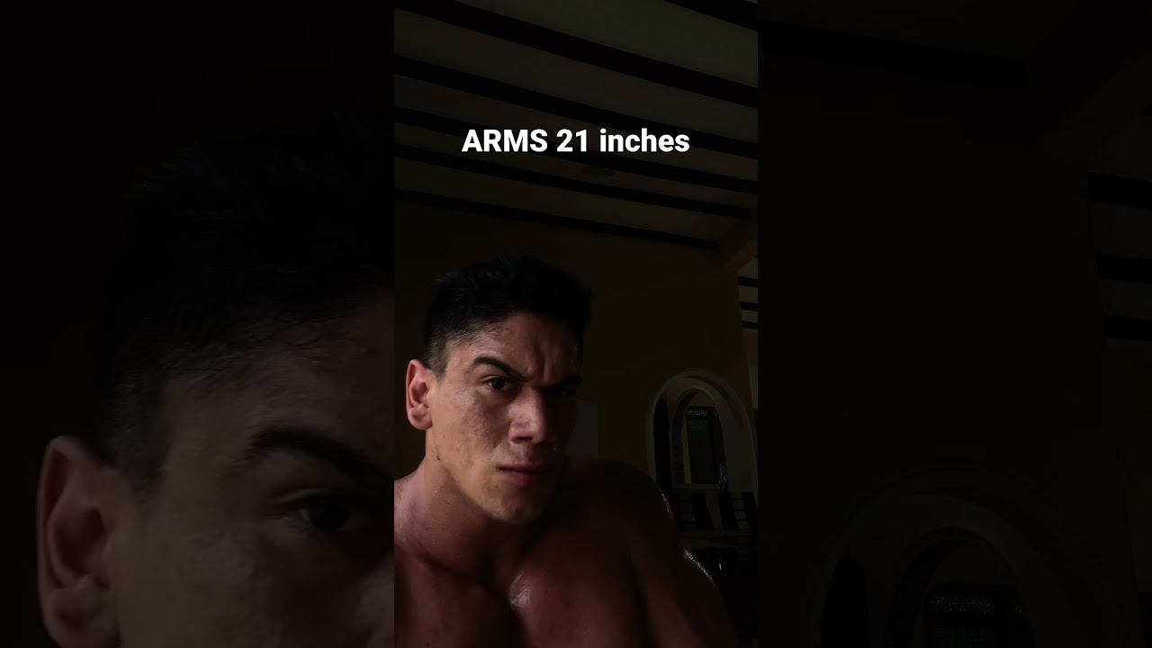 Súper HUGE ARMS 21 inches