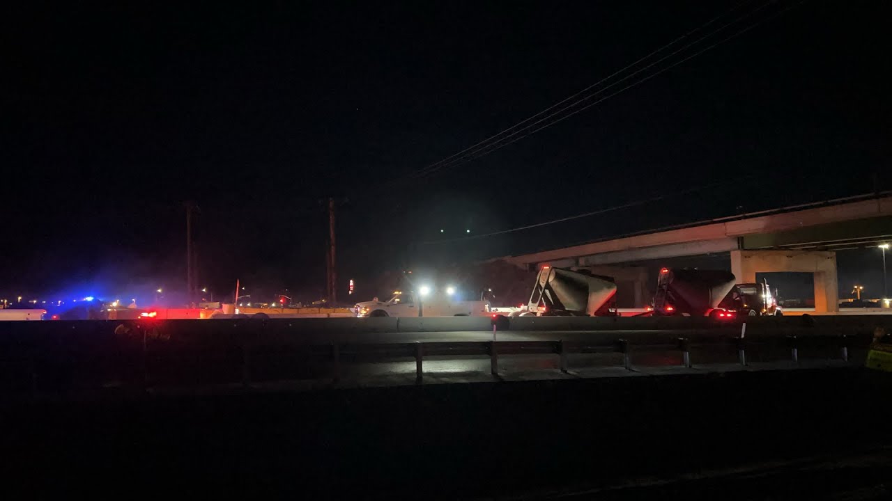 Accident on NB 15 in Hesperia involving a Robertsons truck #vvng - YouTube